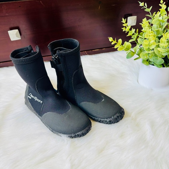 NeoSport Neoprene Wetsuit Boots 3mm Hi Top Zipper Dive Boots Size 4 - Picture 13 of 13